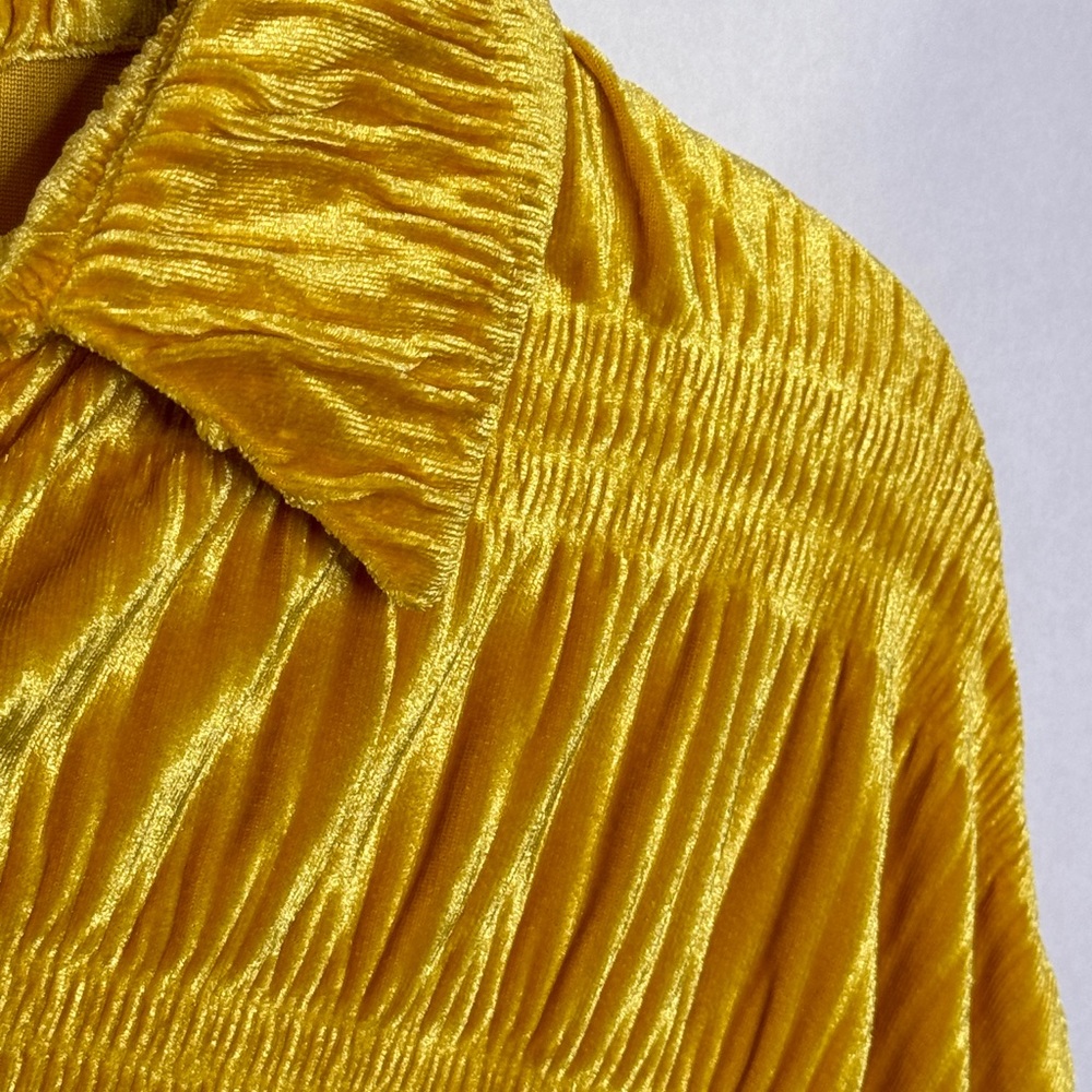 Bibi Gold Velvet Button Down Shirt Oversized Wrinkle Effect Top Mustard NWT - Picture 9 of 16